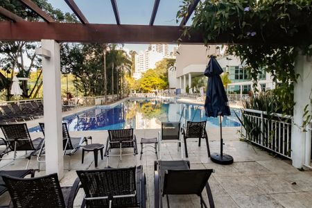 Casa de condomínio à venda com 126m², 4 quartos e 3 vagasÁrea comum - Piscina