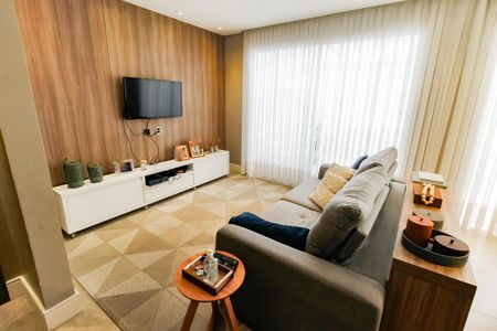 Casa de condomínio à venda com 126m², 4 quartos e 3 vagasSala 1