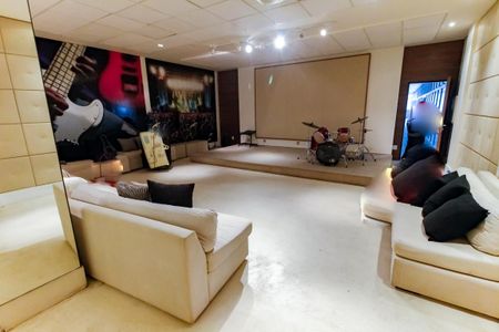 Casa de condomínio à venda com 126m², 4 quartos e 3 vagasÁrea comum - Teatro