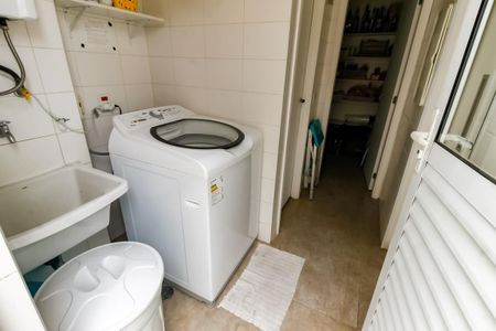 Casa de condomínio à venda com 126m², 4 quartos e 3 vagasÁrea de Serviço