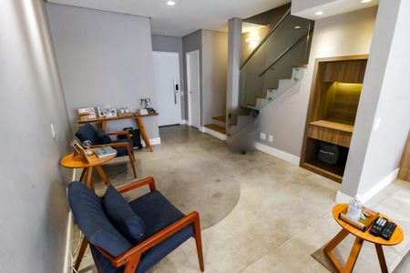 Casa de condomínio à venda com 126m², 4 quartos e 3 vagasSala 1