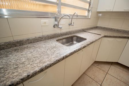 Casa à venda com 195m², 4 quartos e 4 vagasCozinha