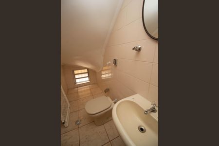 Casa à venda com 195m², 4 quartos e 4 vagasLavabo