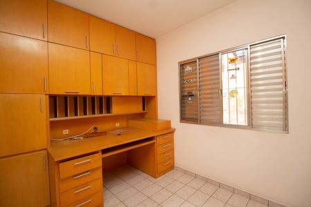 Casa à venda com 195m², 4 quartos e 4 vagasQuarto 3