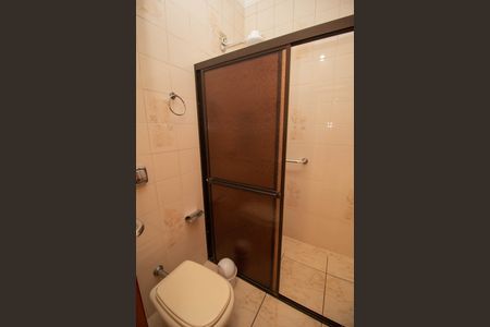 Casa à venda com 195m², 4 quartos e 4 vagasBanheiro de serviço