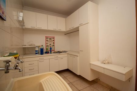 Casa à venda com 195m², 4 quartos e 4 vagasÁrea de Serviço