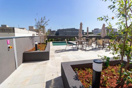 Apartamento à venda com 34m², 2 quartos e sem vagaÁrea comum - Piscina