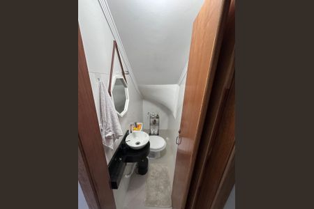 Banheiro de casa de condomínio para alugar com 2 quartos, 135m² em Campestre, Santo André