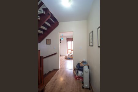 Casa à venda com 176m², 4 quartos e 2 vagas Casa à venda com 176m², 4 quartos e 2 vagasCorredor