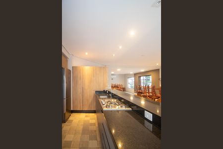 Casa à venda com 176m², 4 quartos e 2 vagas Casa à venda com 176m², 4 quartos e 2 vagasÁrea comum - Salão de festas