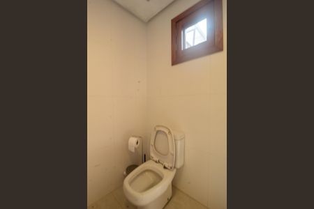 Casa à venda com 176m², 4 quartos e 2 vagas Casa à venda com 176m², 4 quartos e 2 vagasBanheiro da Suíte