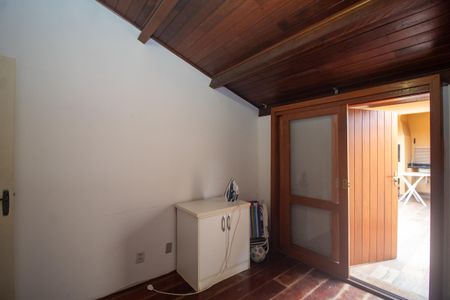 Casa à venda com 176m², 4 quartos e 2 vagas Casa à venda com 176m², 4 quartos e 2 vagasQuarto 4