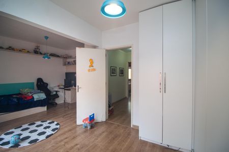 Casa à venda com 176m², 4 quartos e 2 vagas Casa à venda com 176m², 4 quartos e 2 vagasQuarto 2