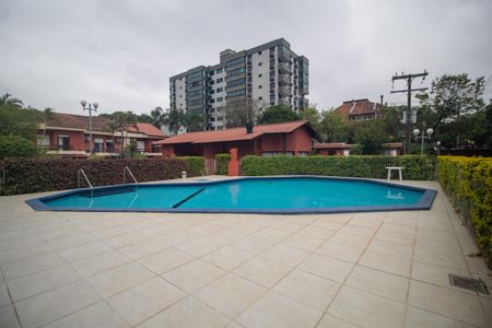 Casa à venda com 176m², 4 quartos e 2 vagas Casa à venda com 176m², 4 quartos e 2 vagaspiscina