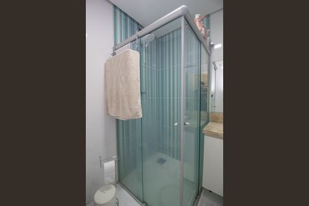 Casa à venda com 176m², 4 quartos e 2 vagas Casa à venda com 176m², 4 quartos e 2 vagasBanheiro 2