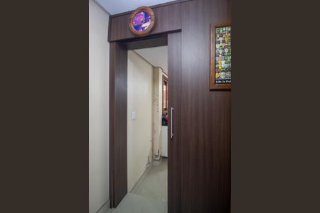 Casa à venda com 176m², 4 quartos e 2 vagas Casa à venda com 176m², 4 quartos e 2 vagasSala