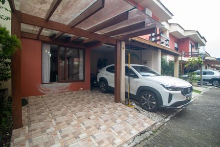 Casa à venda com 176m², 4 quartos e 2 vagas Casa à venda com 176m², 4 quartos e 2 vagasGaragem