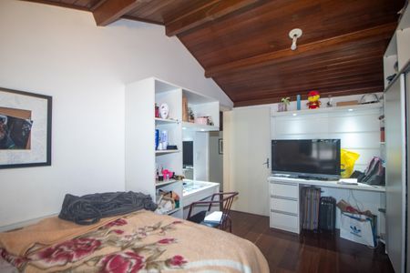 Casa à venda com 176m², 4 quartos e 2 vagas Casa à venda com 176m², 4 quartos e 2 vagasQuarto 3