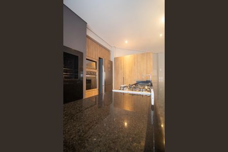 Casa à venda com 176m², 4 quartos e 2 vagas Casa à venda com 176m², 4 quartos e 2 vagasÁrea comum - Salão de festas