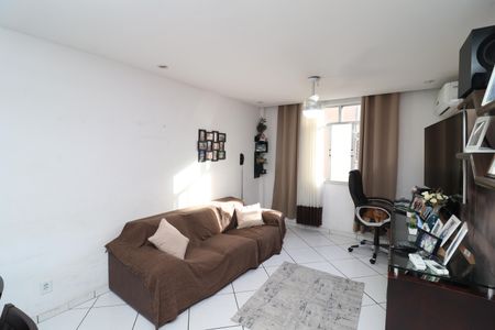 Sala de apartamento para alugar com 2 quartos, 57m² em Tauá, Rio de Janeiro