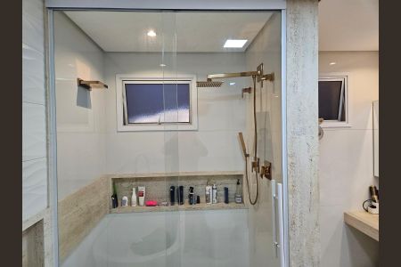 Apartamento à venda com 236m², 3 quartos e 4 vagasBanheiro