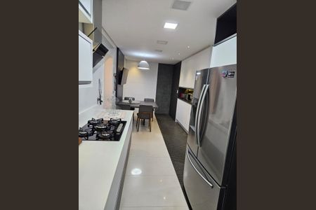 Apartamento à venda com 236m², 3 quartos e 4 vagasCozinha