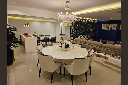 Apartamento à venda com 236m², 3 quartos e 4 vagasSala