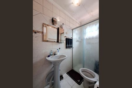 Casa à venda com 240m², 3 quartos e 3 vagasBanheiro Quarto 1