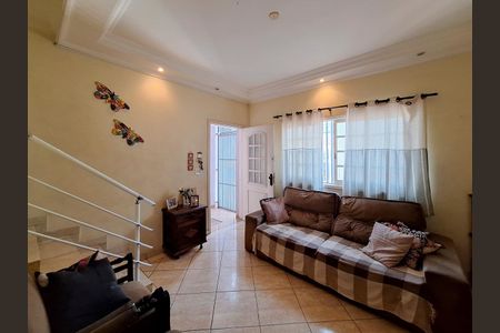 Casa à venda com 240m², 3 quartos e 3 vagasSala