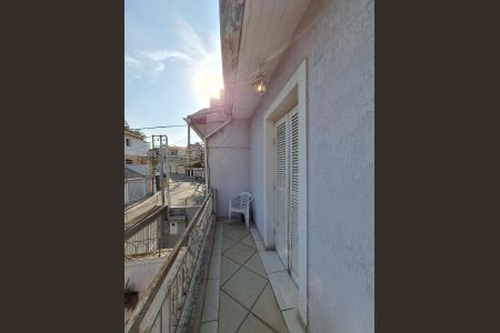 Casa à venda com 240m², 3 quartos e 3 vagasSacada quarto 1