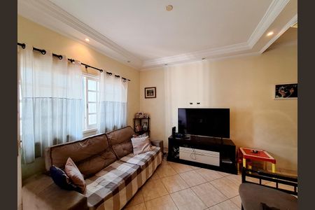 Casa à venda com 240m², 3 quartos e 3 vagasSala