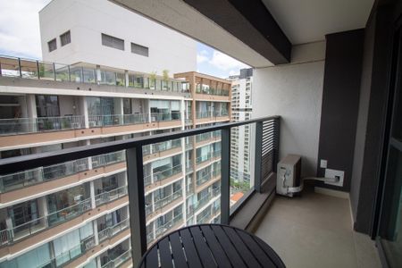 Studio para alugar com 25m², 1 quarto e sem vaga Studio para alugar com 25m², 1 quarto e sem vagaTerraço