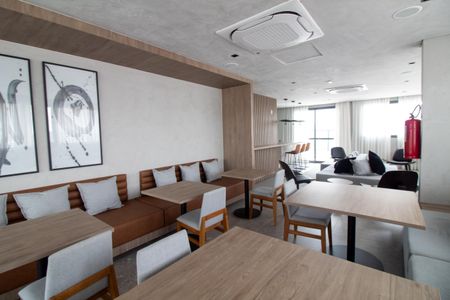 Studio para alugar com 25m², 1 quarto e sem vaga Studio para alugar com 25m², 1 quarto e sem vagaÁrea comum - Salão de festas