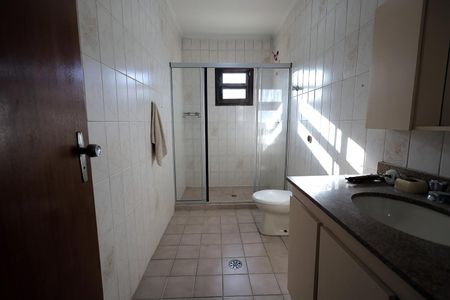 Casa à venda com 146m², 3 quartos e 2 vagasBanheiro Suíte