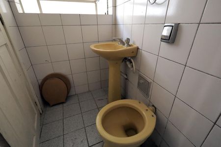 Casa à venda com 146m², 3 quartos e 2 vagasBanheiro 2