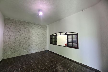 Sala de casa para alugar com 3 quartos, 160m² em Vila Antonieta, São Paulo