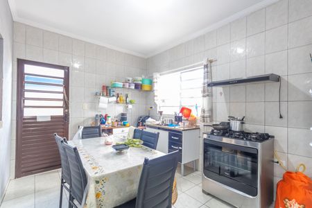 Casa à venda com 80m², 2 quartos e sem vaga Casa à venda com 80m², 2 quartos e sem vagaCozinha