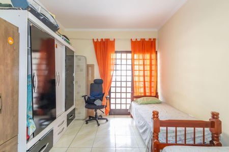 Casa à venda com 80m², 2 quartos e sem vaga Casa à venda com 80m², 2 quartos e sem vagaQuarto 2