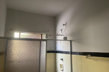 Banheiro de casa para alugar com 2 quartos, 101m² em Vila Centenario, Duque de Caxias