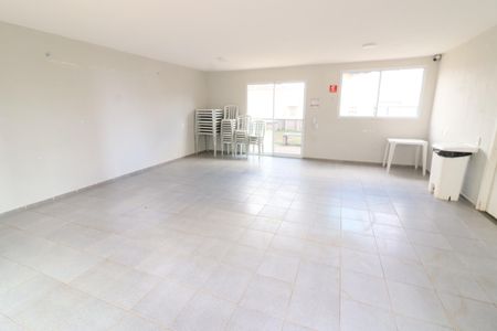 Apartamento à venda com 41m², 2 quartos e sem vagaÁrea comum - Salão de festas