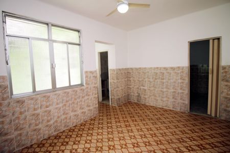Sala de casa para alugar com 2 quartos, 62m² em Olaria, Rio de Janeiro