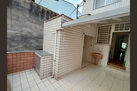 Casa à venda com 250m², 3 quartos e 2 vagasLavanderia