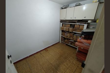 Casa à venda com 250m², 3 quartos e 2 vagasDepósito