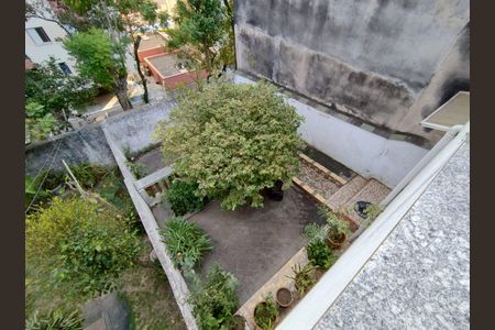 Casa à venda com 250m², 3 quartos e 2 vagasQuintal