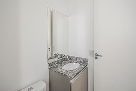 Apartamento para alugar com 71m², 3 quartos e 2 vagas Apartamento para alugar com 71m², 3 quartos e 2 vagasBanheiro da Suíte
