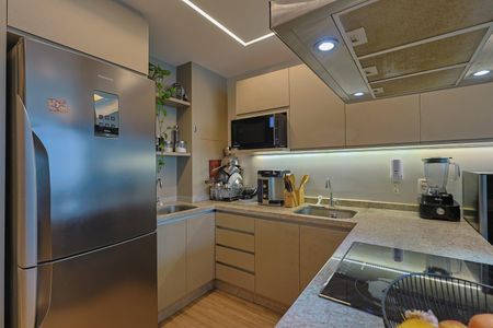 Cozinha de apartamento à venda com 1 quarto, 42m² em Funcionários, Belo Horizonte