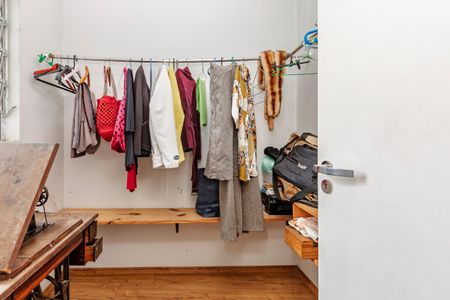 Casa à venda com 300m², 3 quartos e 2 vagasCloset do Quarto 2