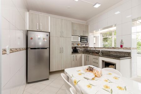 Casa à venda com 300m², 3 quartos e 2 vagasCozinha