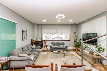 Casa à venda com 300m², 3 quartos e 2 vagasSala