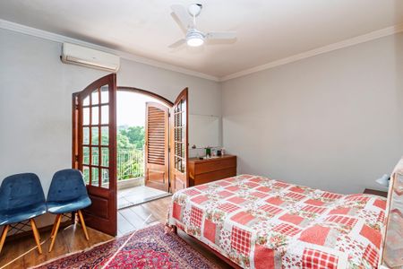 Casa à venda com 300m², 3 quartos e 2 vagasSuíte